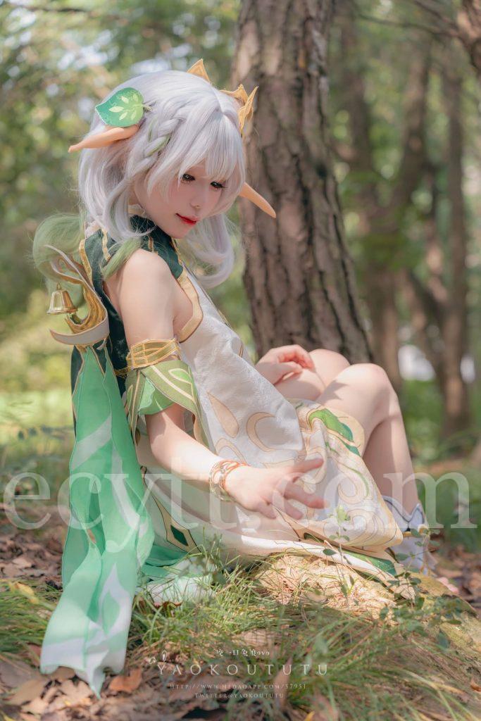 黏黏团子兔 咬一口兔娘ovo 小草神